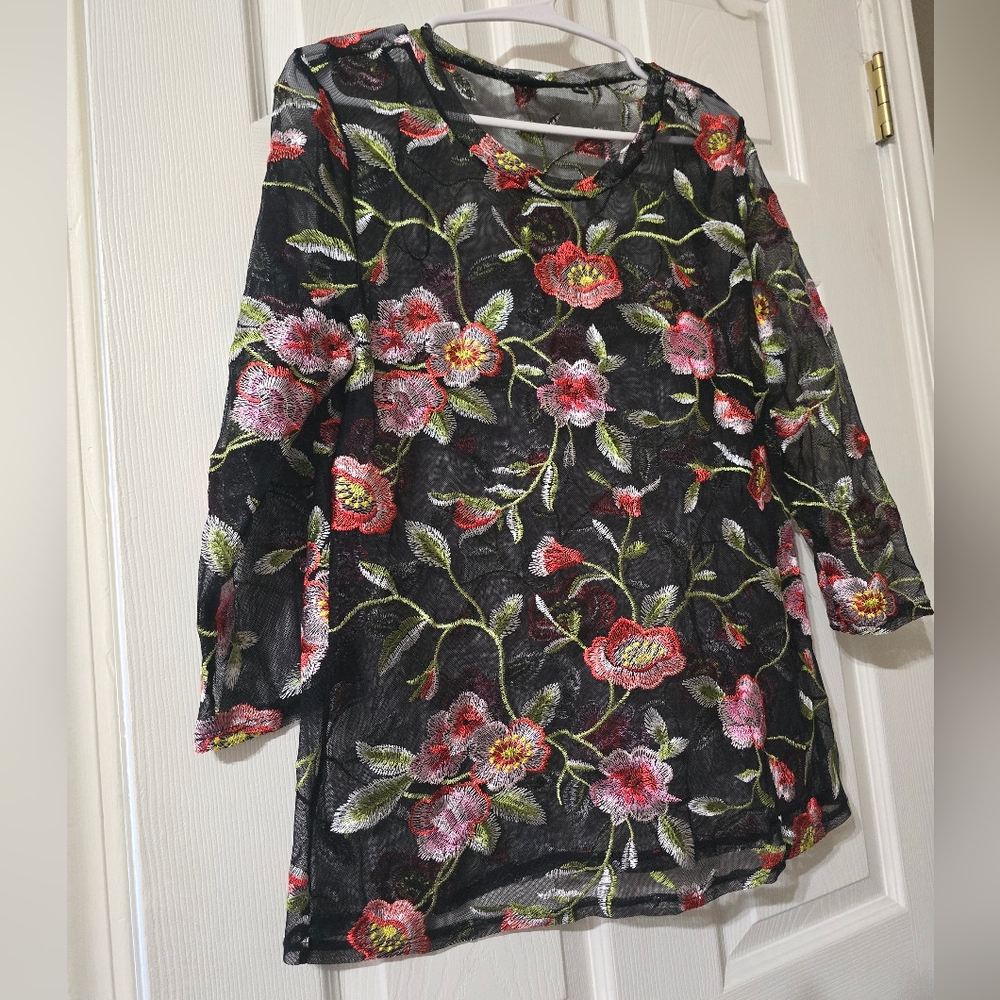Baku Whimsigoth Sheer Mesh Floral Embroidered 3/4 Sleeve Top, Sz Medium, EUC! - Picture 2 of 11